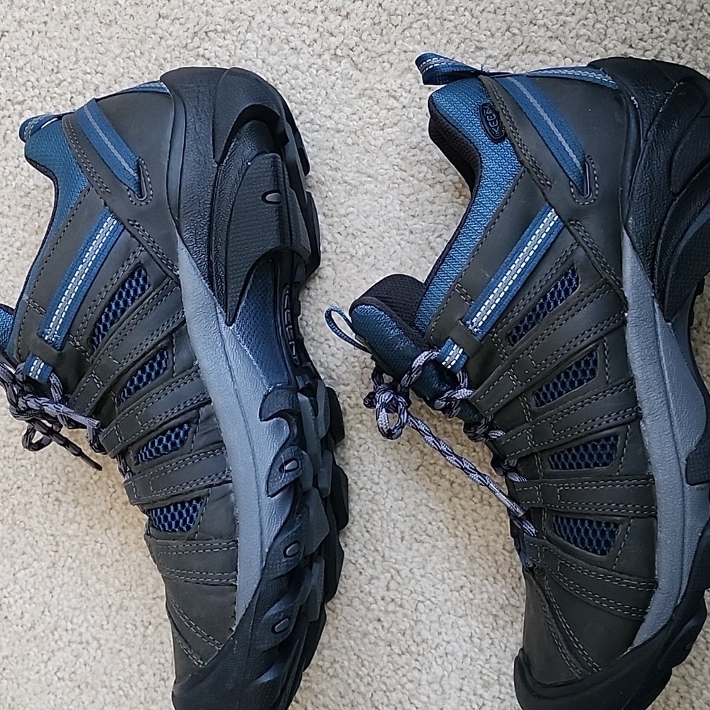 Keen Grey and Blue Trail Shoes - New - Picture 2 of 5